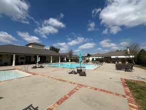 2017 Fairwoods Dr in Shreveport, LA - Building Photo - Building Photo