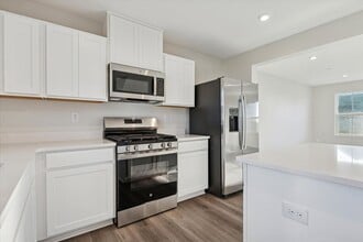 15 Rose Gln Ct in Coatesville, PA - Building Photo - Building Photo