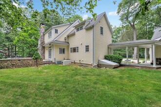1 Quarry Rock Rd in Redding, CT - Building Photo - Building Photo