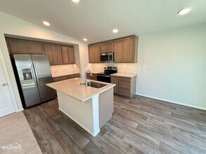 4706 W Oak Ave in Yakima, WA - Building Photo - Building Photo