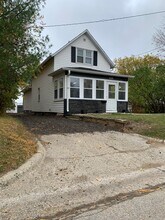 409 State St E in Detroit Lakes, MN - Building Photo - Building Photo