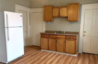 219 Spruce St in Manchester, NH - Building Photo - Building Photo