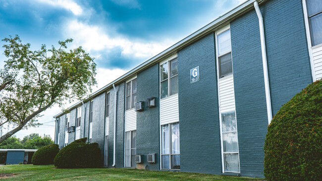 The Alexandra Apartments in Lexington, KY - Building Photo - Building Photo