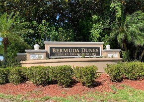 7330 Westpointe Blvd in Orlando, FL - Building Photo