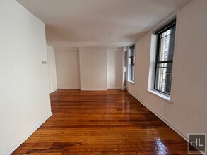 EAST 55 STREET in New York, NY - Building Photo - Building Photo