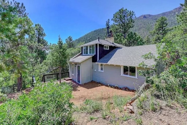 8255 Oak St in Cascade, CO - Building Photo - Building Photo