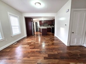 71 Pratt St in Avon, MA - Building Photo - Building Photo