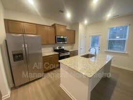 152 Parkwood Dr in Dawsonville, GA - Building Photo