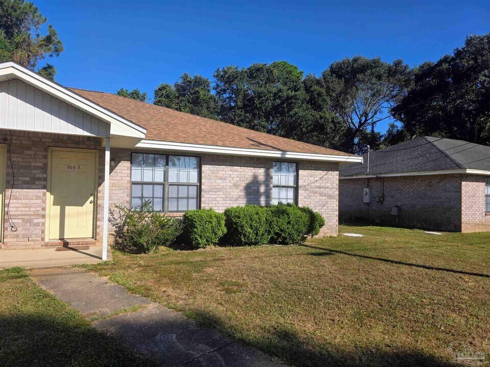 914 Rentz Ave in Pensacola, FL - Building Photo