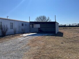 8514 Co Rd 623 in Blue Ridge, TX - Building Photo