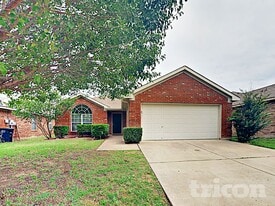10712 Braemoor Dr in Haslet, TX - Building Photo