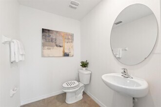 16716 Glacier Bay Loop in Wimauma, FL - Building Photo - Building Photo