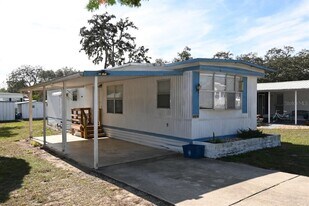 34898 Fraser St in Dade City, FL - Building Photo