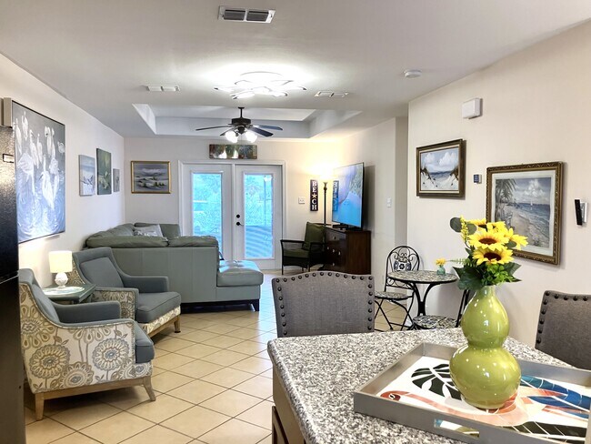 2 S Bay Hill Dr in Laguna Vista, TX - Building Photo - Building Photo