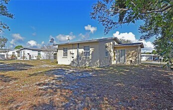 421 Briarwood Ln in Spring Hill, FL - Building Photo - Building Photo
