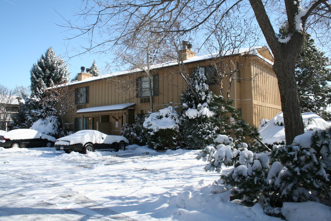 1030 Davidson Dr in Fort Collins, CO - Foto de edificio