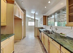 13257 E Ave W 2 in Pearblossom, CA - Building Photo - Building Photo