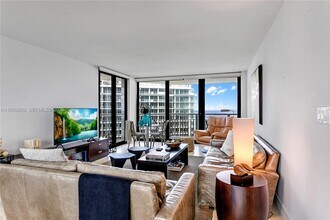 3000 N Ocean Dr in Riviera Beach, FL - Building Photo - Building Photo