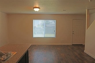 10535 Mills Rd in Houston, TX - Building Photo - Building Photo