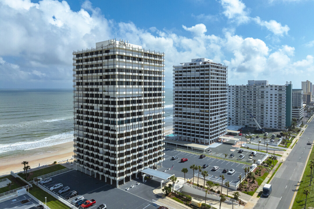 Ocean Ritz of Daytona in Daytona Beach, FL - Building Photo