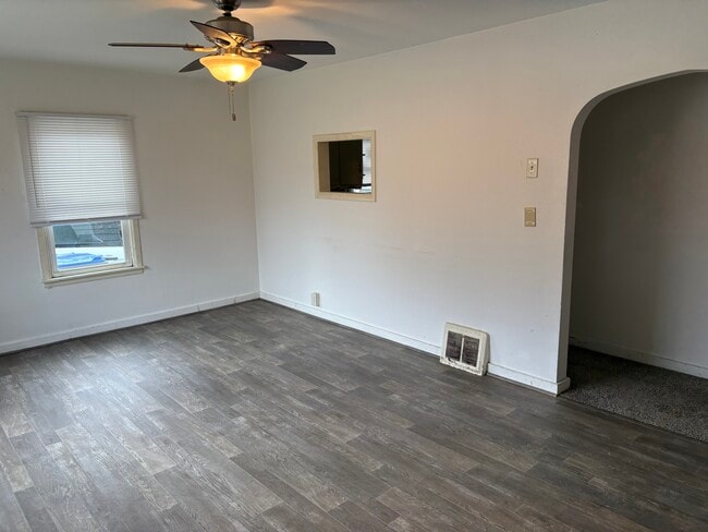 804 College Ave in Goshen, IN - Building Photo - Building Photo