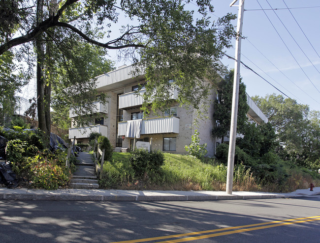 169 Aiken Ave in Lowell, MA - Foto de edificio - Building Photo