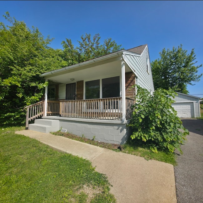 15002 Lotus Dr in Cleveland, OH - Building Photo - Building Photo