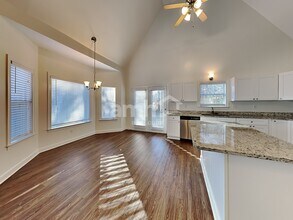 7501 Mary Dr, Unit 18CC in Olive Branch, MS - Building Photo - Building Photo