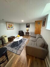 140 Kilsyth Rd, Unit B in Boston, MA - Building Photo - Building Photo