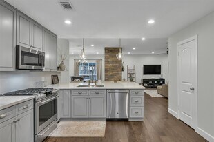 42 Still Corner Pl in The Woodlands, TX - Building Photo