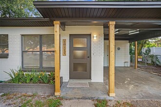 10111 N Ola Ave in Tampa, FL - Building Photo - Building Photo