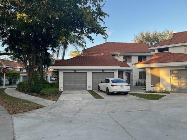 property at 992 NW 93rd Ave