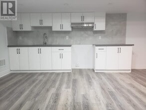 700 Megson Terrace in Milton, ON - Building Photo - Building Photo