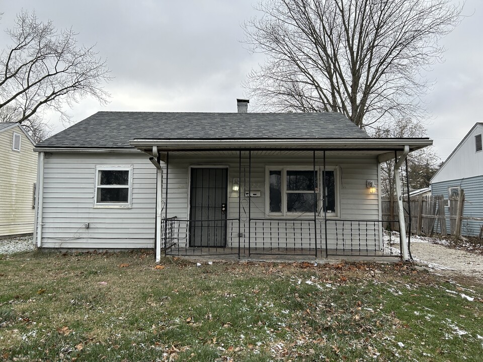 222 Grace St in Danville, IL - Building Photo