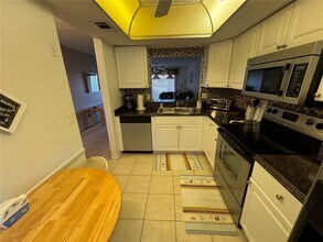 365 3 Lakes Ln in Venice, FL - Building Photo - Building Photo