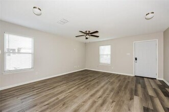 4800 Baldwin St in Dallas, TX - Building Photo - Building Photo