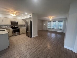 110 Sinclair St SE in Port Charlotte, FL - Building Photo - Building Photo