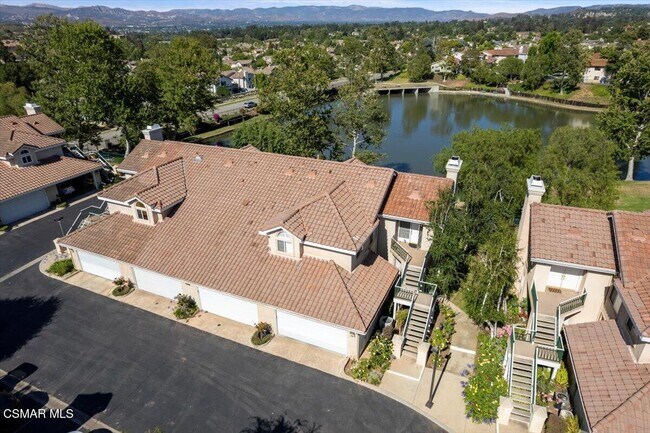 290 Ridgeton Ln in Simi Valley, CA - Building Photo - Building Photo