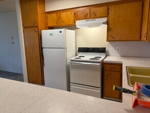 1337 SW Foundry St in Grants Pass, OR - Building Photo - Building Photo