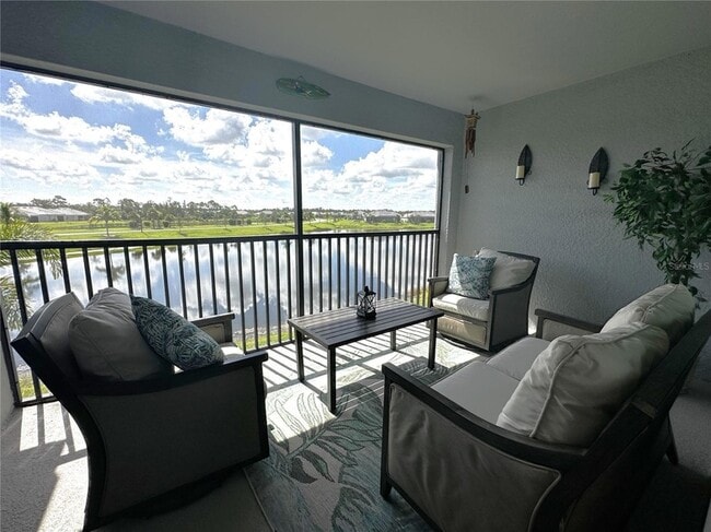 property at 14267 Heritage Landing Blvd
