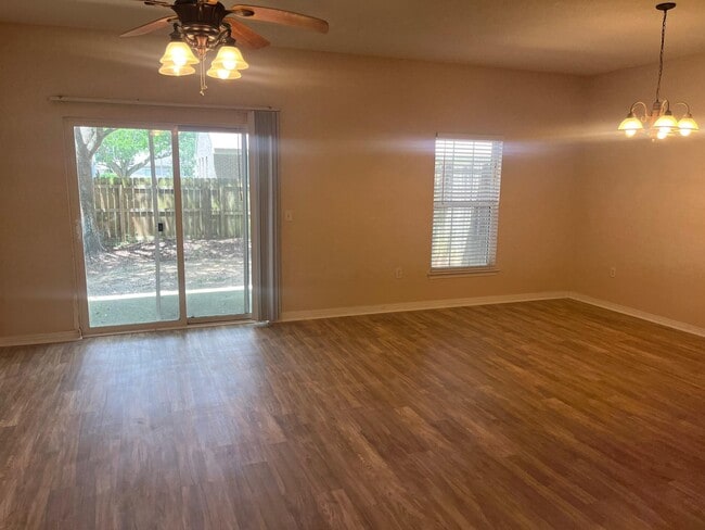 1411 Beaver Run Rd in Niceville, FL - Building Photo - Building Photo
