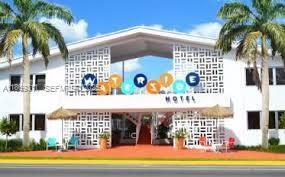 7310 Harding Ave in Miami Beach, FL - Foto de edificio - Building Photo