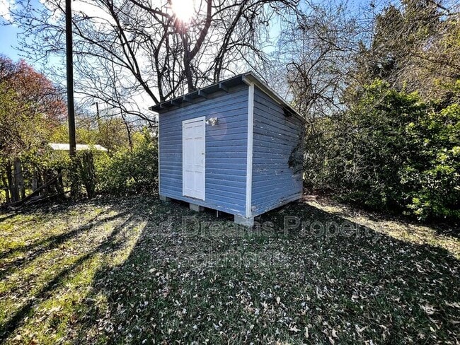 316 Elmwood Dr in Winston-Salem, NC - Building Photo - Building Photo