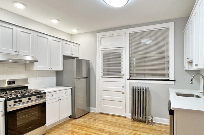 130-142 N. Humphrey Ave.