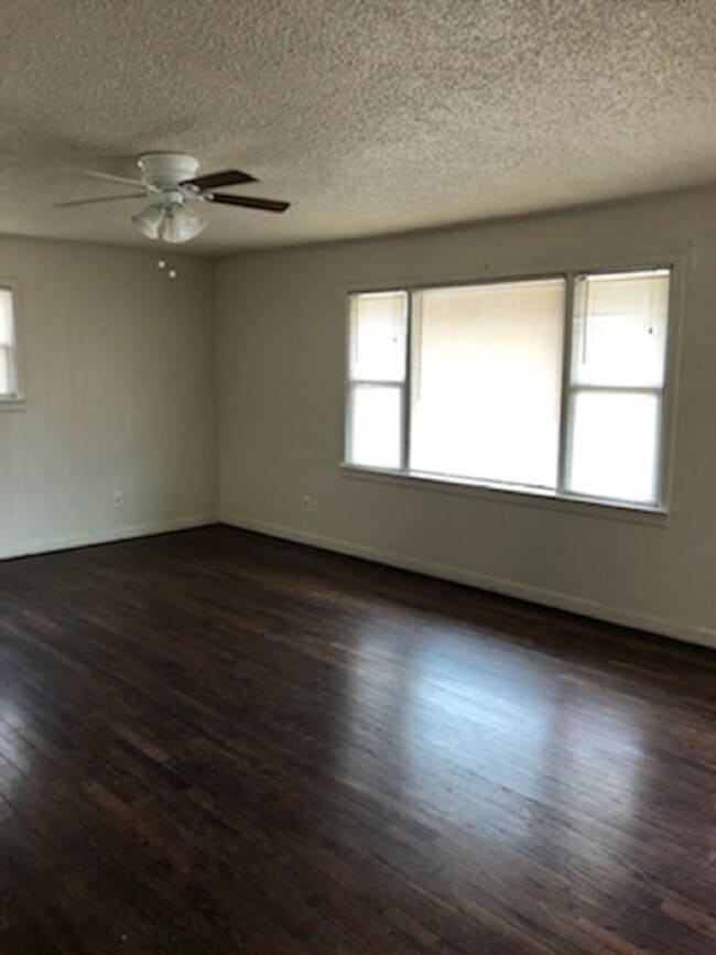5603 44th St in Lubbock, TX - Building Photo - Building Photo