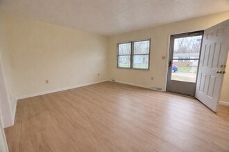 526 Broadway Ave in Bridgeport, WV - Building Photo - Building Photo