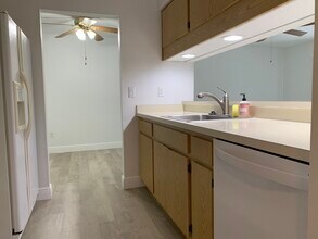 9570 Green Cypress Ln, Unit #6 in Ft. Myers, FL - Building Photo - Building Photo