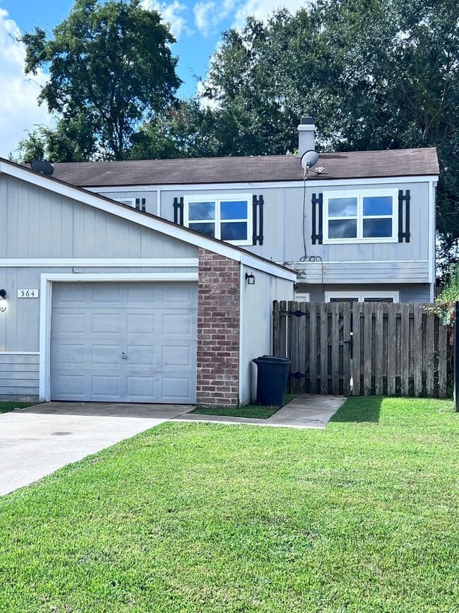 property at 564 Georgetown St