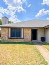 3334 Heritage Ln in Forest Hill, TX - Building Photo - Building Photo