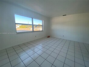 1730 Madison St in Hollywood, FL - Building Photo - Building Photo